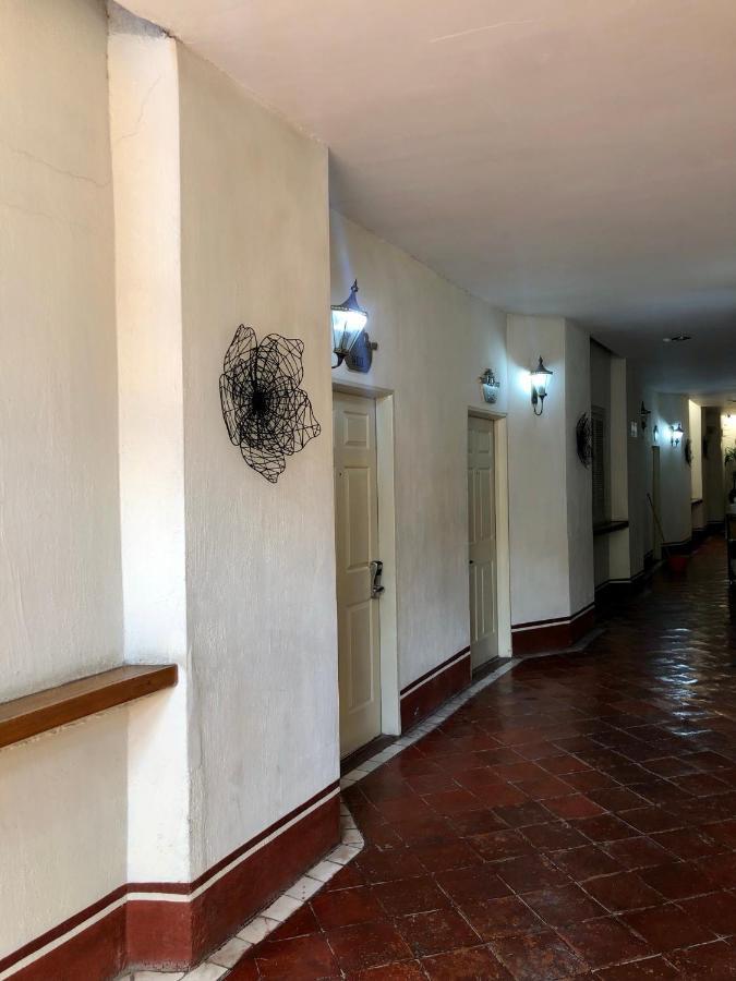 Hotel Inn Galerias Aguascalientes Buitenkant foto