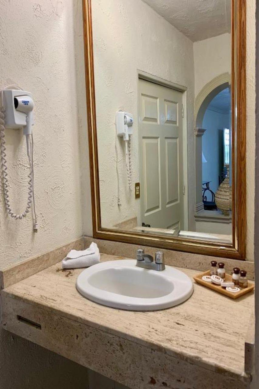Hotel Inn Galerias Aguascalientes Buitenkant foto