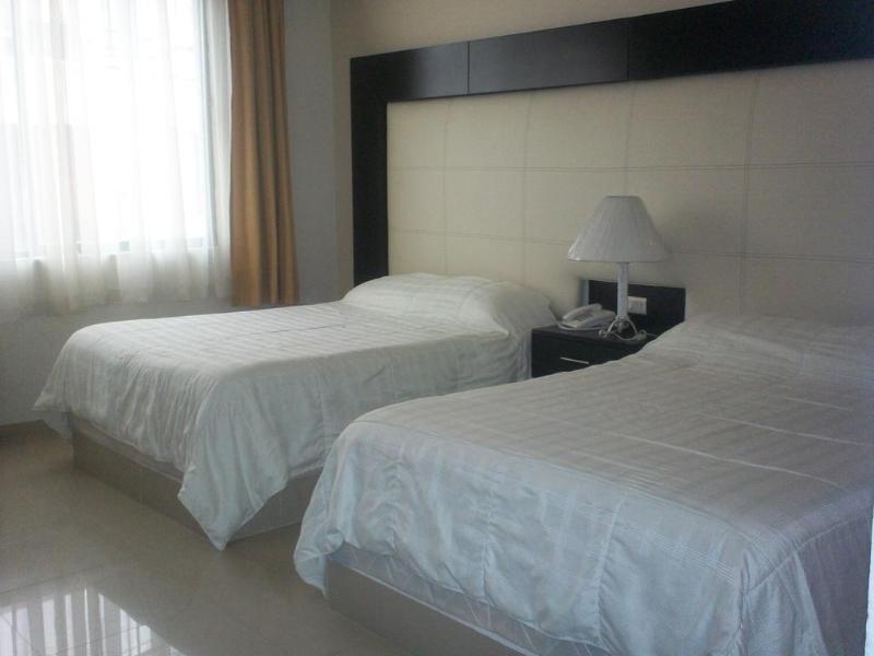 Hotel Inn Galerias Aguascalientes Buitenkant foto