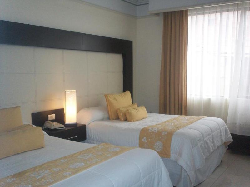 Hotel Inn Galerias Aguascalientes Buitenkant foto